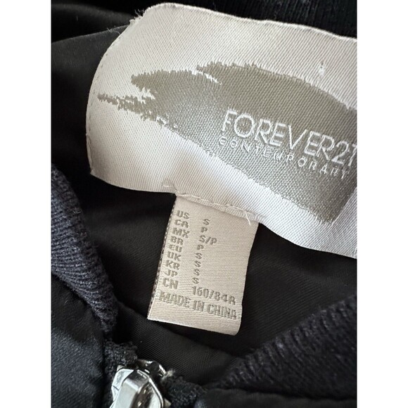 Forever 21 Satin Bomber Jacket Womans SCrane Birds Embroidered Full Zip Pockets - Picture 8 of 12